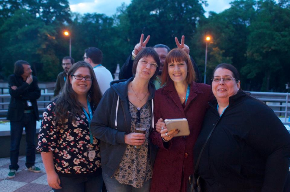 images/friends-home/Jaz%20Sigrid%20Sandra%20Ali.jpg#joomlaImage://local-images/friends-home/Jaz Sigrid Sandra Ali.jpg?width=960&height=637