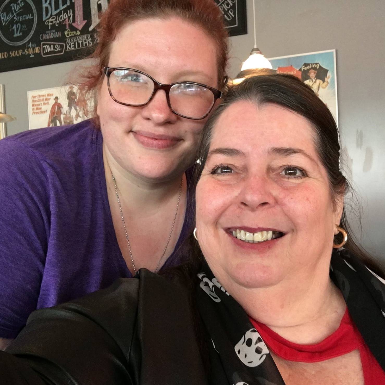 images/friends-home/amanda.jpg#joomlaImage://local-images/friends-home/amanda.jpg?width=1478&height=1478