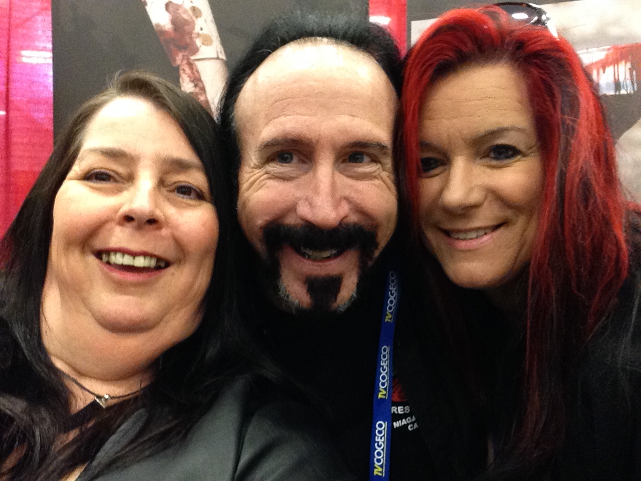 images/friends-home/wayne%20michelle%20ali%20nfcomiccon-2015-06-06.jpg#joomlaImage://local-images/friends-home/wayne michelle ali nfcomiccon-2015-06-06.jpg?width=1280&height=960